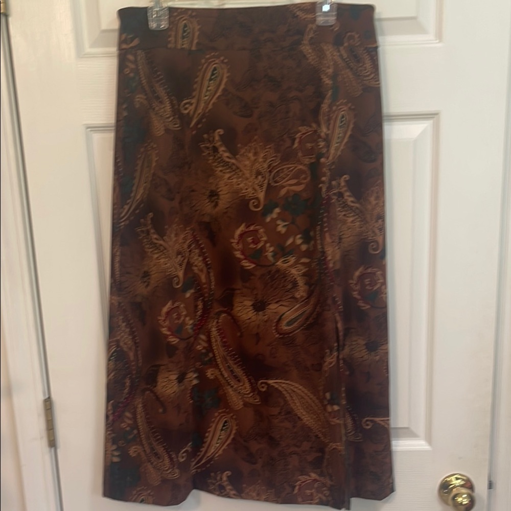 REQUIREMENTS PULL ON SKIRT NWOT SIZE 10
